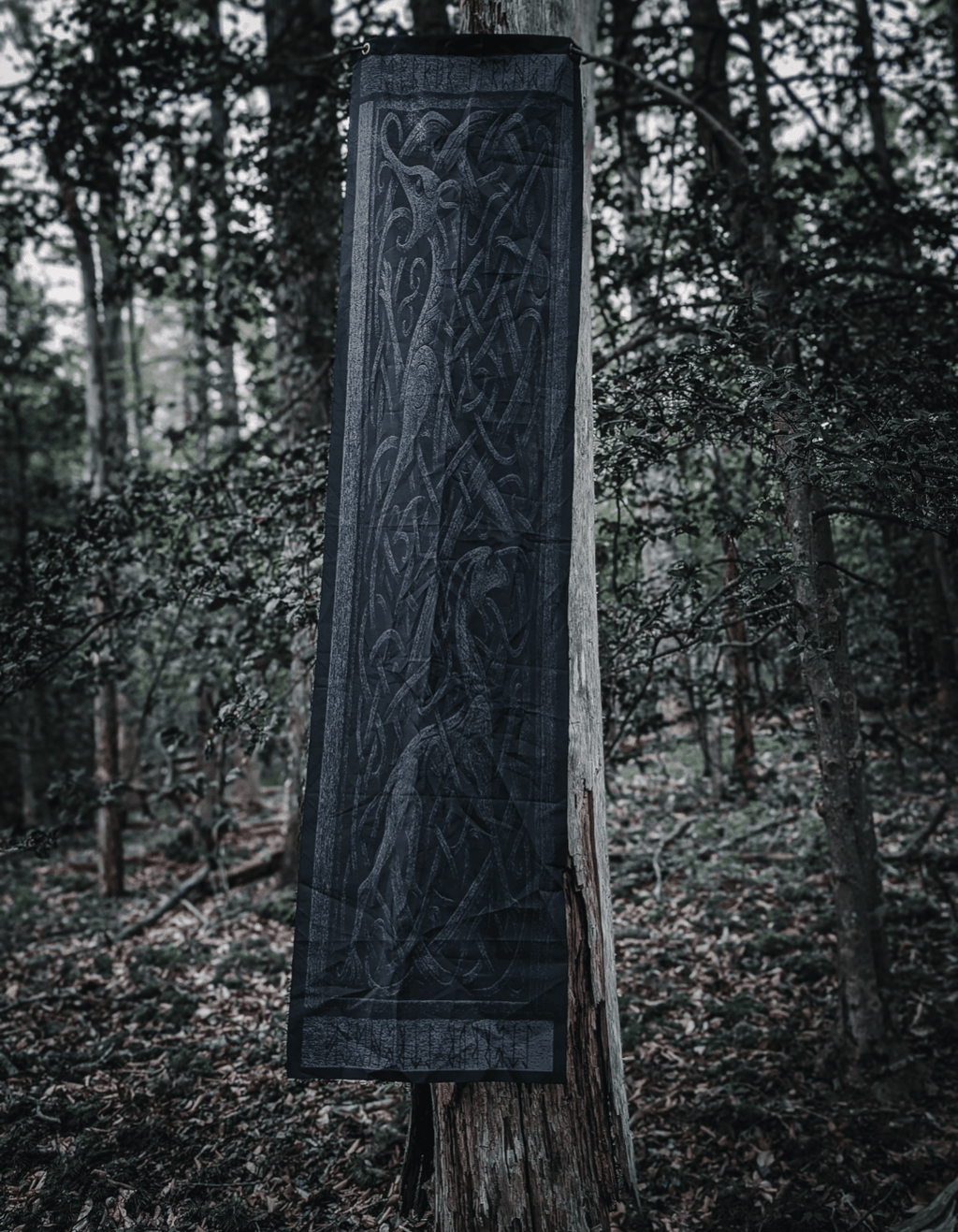 JARLS HALL BANNER ( OLD AGE DARK GREY) - STERKUR STRENGTH