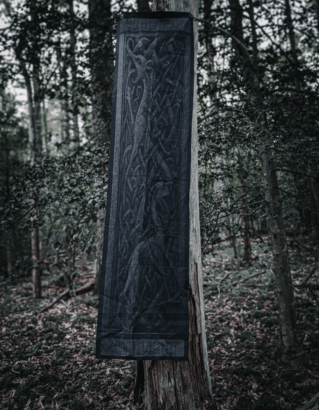 JARLS HALL BANNER ( OLD AGE DARK GREY) - STERKUR STRENGTH