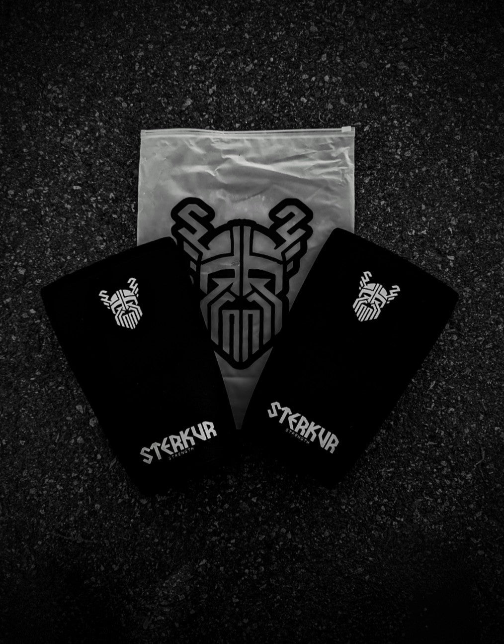 JÁRNKNÉ KNEE SLEEVES - STERKUR STRENGTH